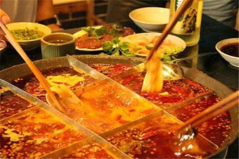 猫怕鱼木桶喷泉火锅